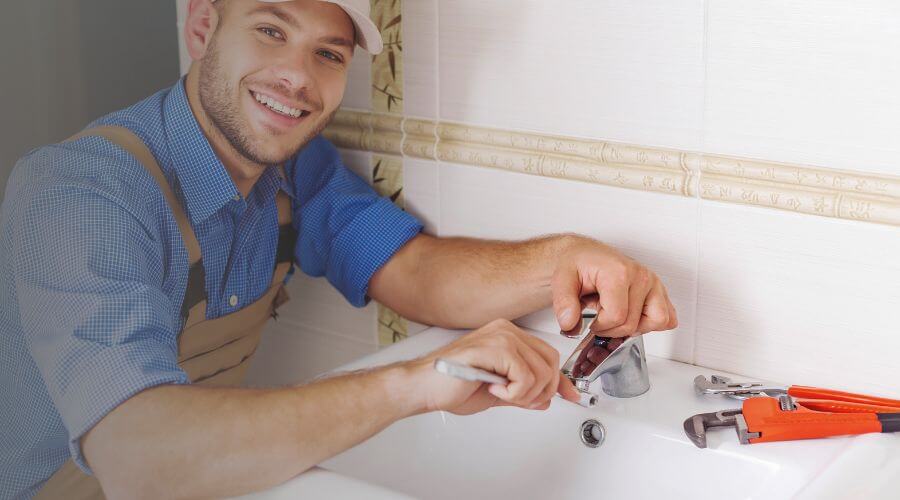 Professional clogged drains services in Avoca, IN